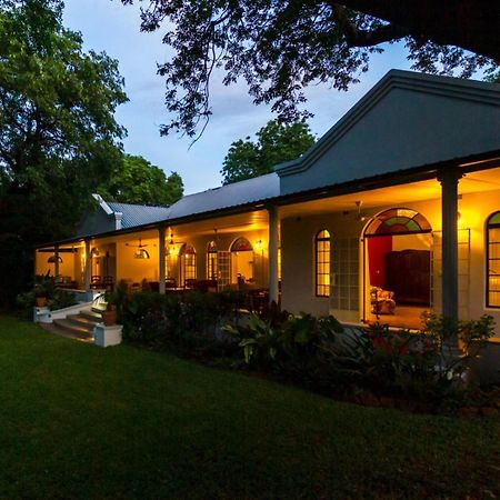 The Courtney Lodge Виктория Фолс Екстериор снимка